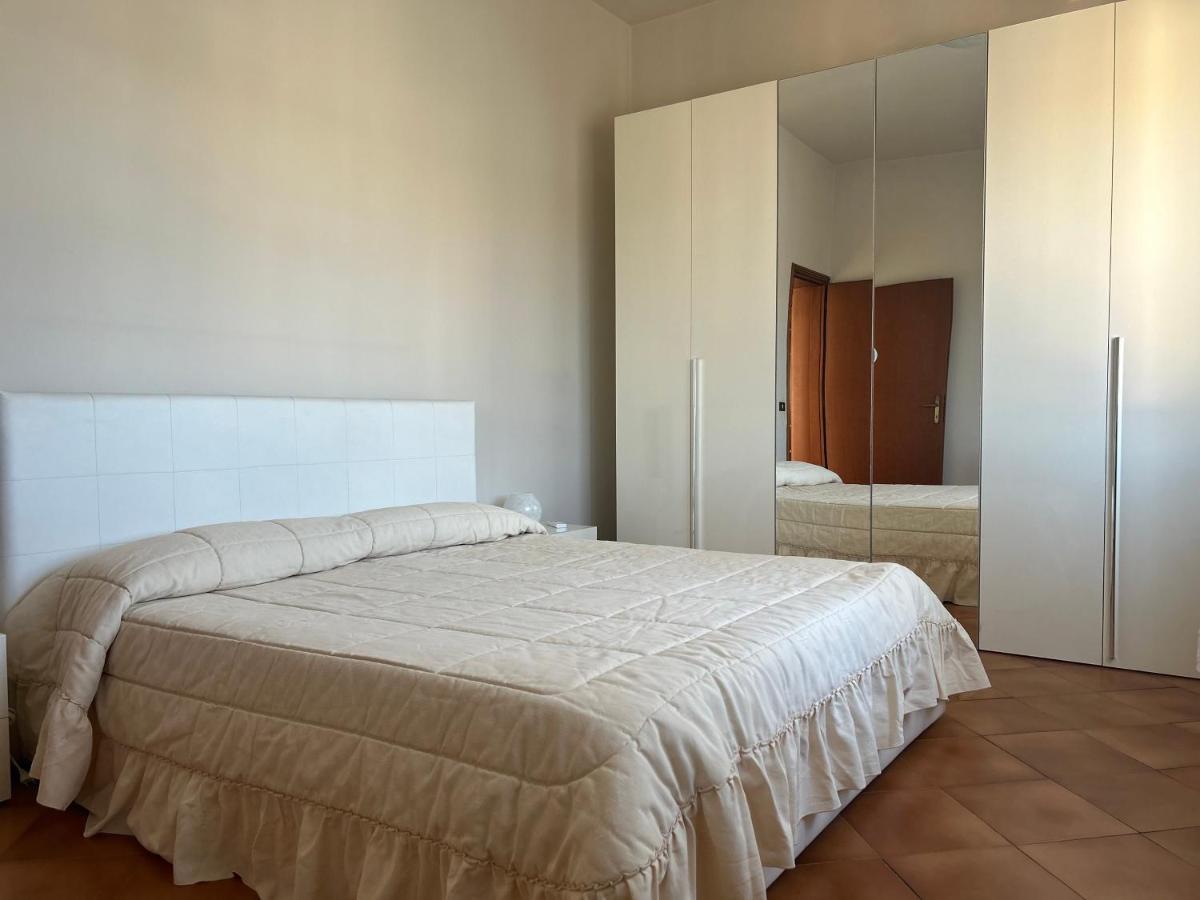 Albi'S House,Terrazza ,Wi-Fi, Parcheggio, Ac Apartment ลุคคา ภายนอก รูปภาพ