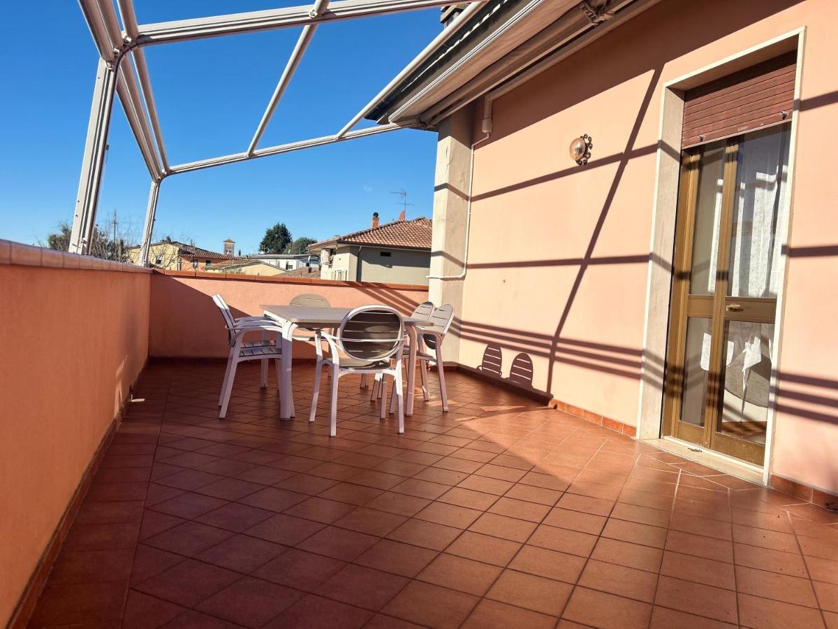 Albi'S House,Terrazza ,Wi-Fi, Parcheggio, Ac Apartment ลุคคา ภายนอก รูปภาพ