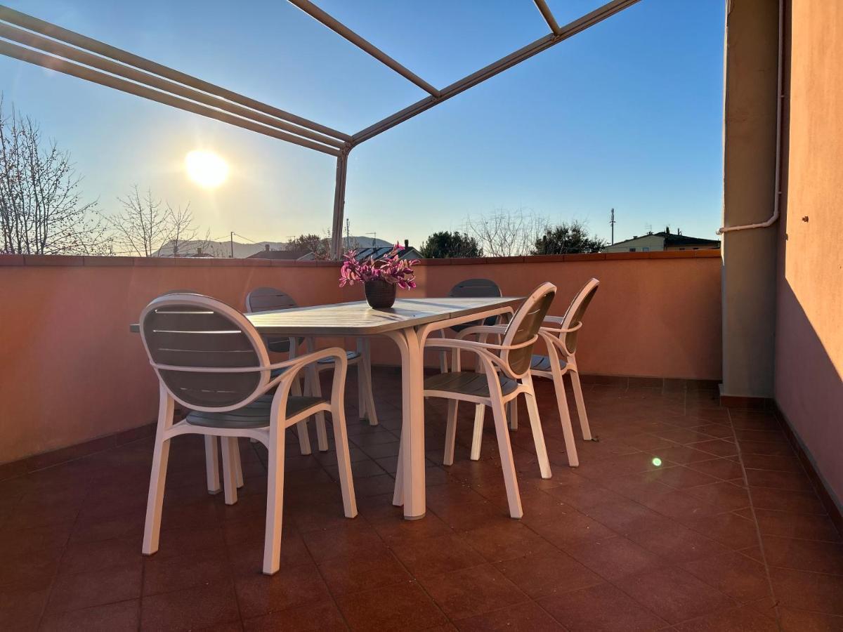 Albi'S House,Terrazza ,Wi-Fi, Parcheggio, Ac Apartment ลุคคา ภายนอก รูปภาพ
