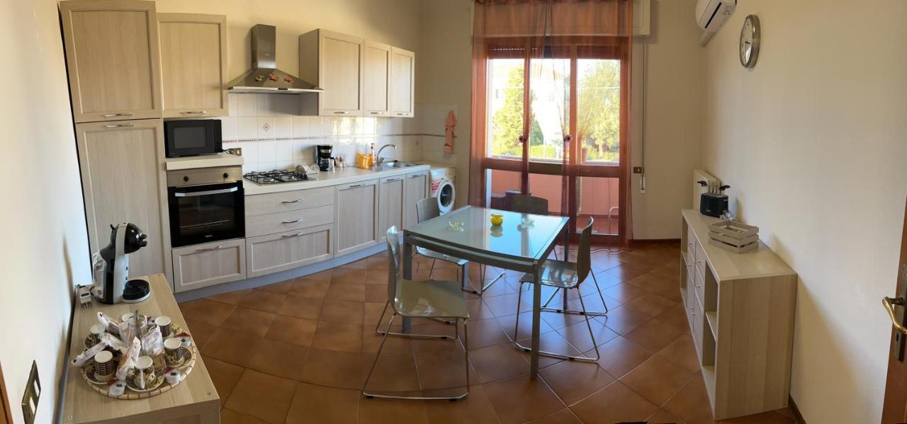 Albi'S House,Terrazza ,Wi-Fi, Parcheggio, Ac Apartment ลุคคา ภายนอก รูปภาพ