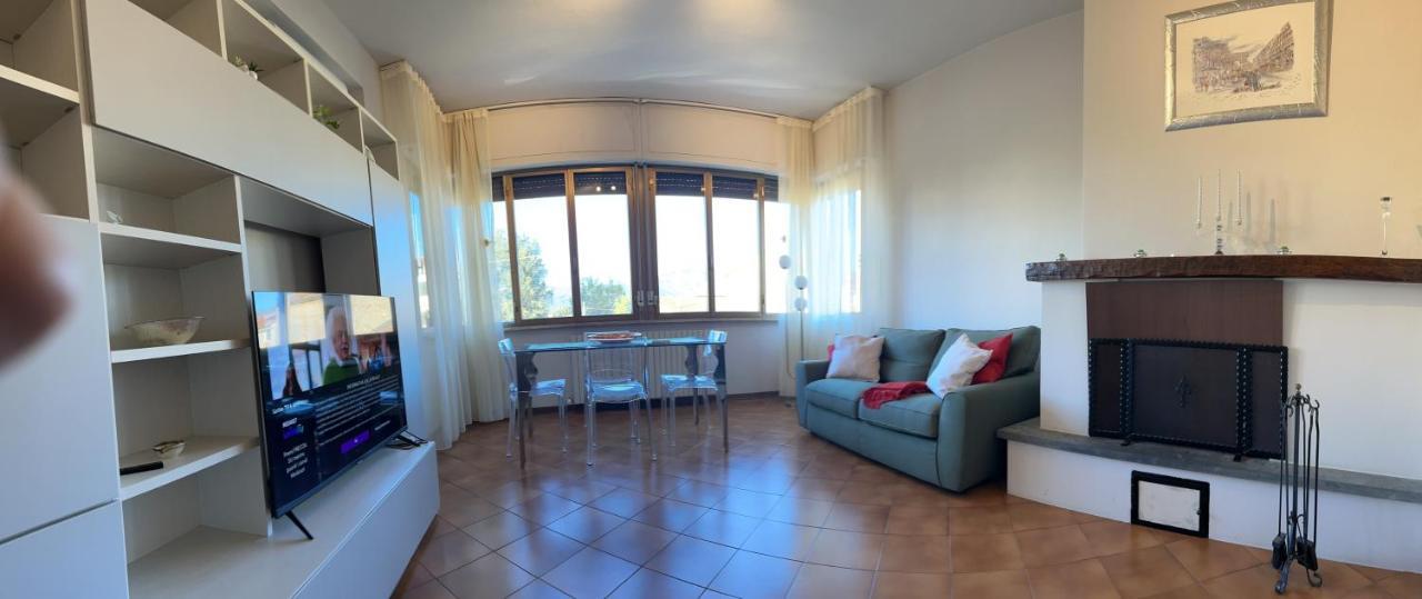 Albi'S House,Terrazza ,Wi-Fi, Parcheggio, Ac Apartment ลุคคา ภายนอก รูปภาพ