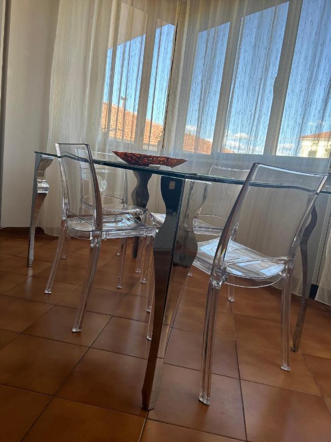 Albi'S House,Terrazza ,Wi-Fi, Parcheggio, Ac Apartment ลุคคา ภายนอก รูปภาพ