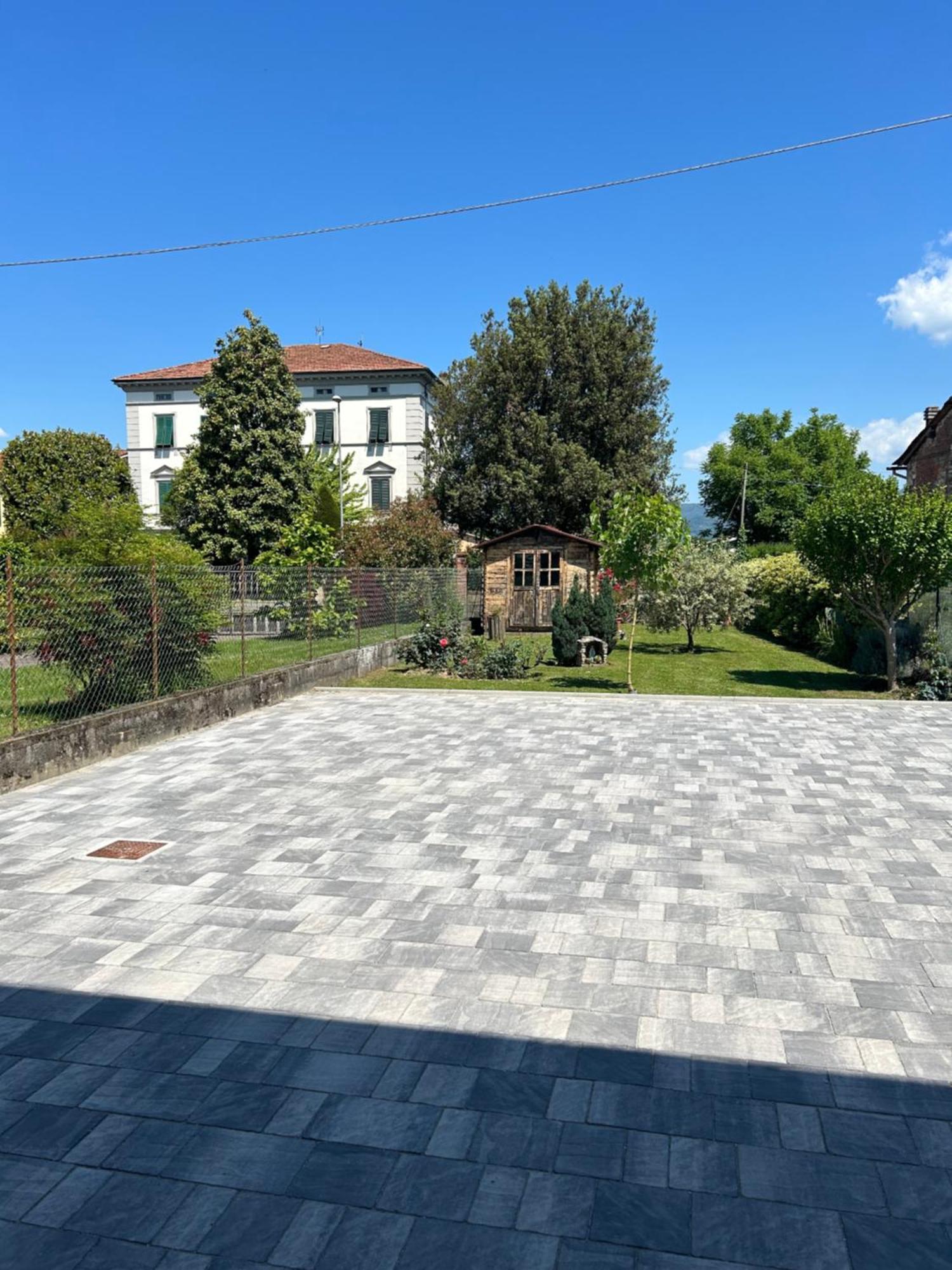 Albi'S House,Terrazza ,Wi-Fi, Parcheggio, Ac Apartment ลุคคา ภายนอก รูปภาพ