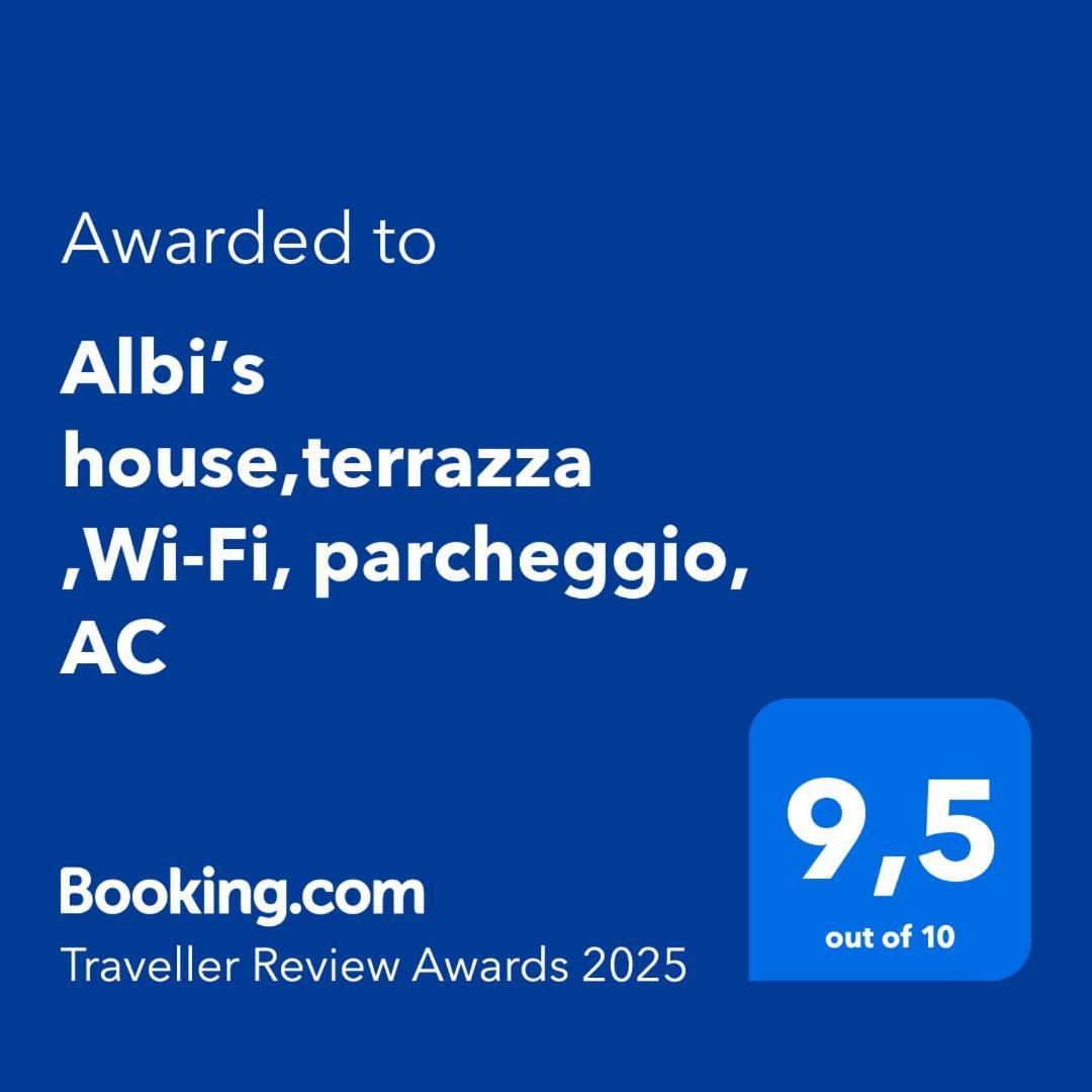 Albi'S House,Terrazza ,Wi-Fi, Parcheggio, Ac Apartment ลุคคา ภายนอก รูปภาพ